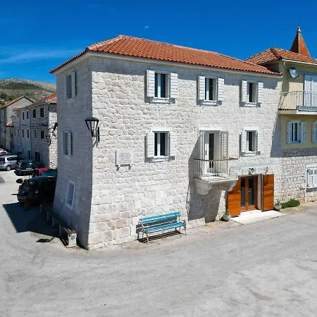 Heritage Art Feriehus Trogir