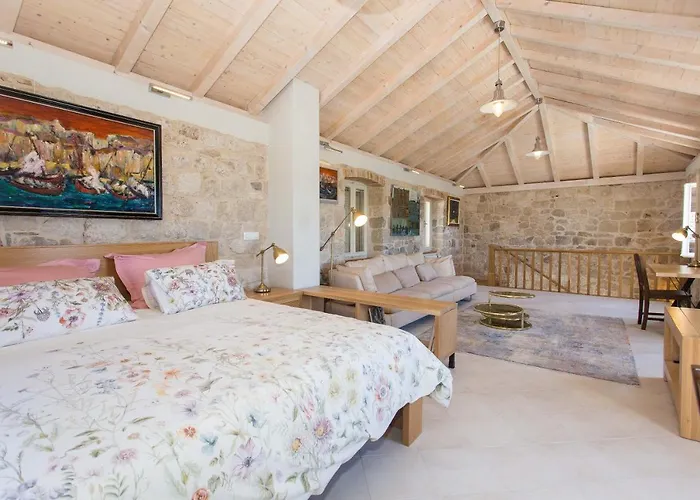 Heritage Art Feriehus Trogir