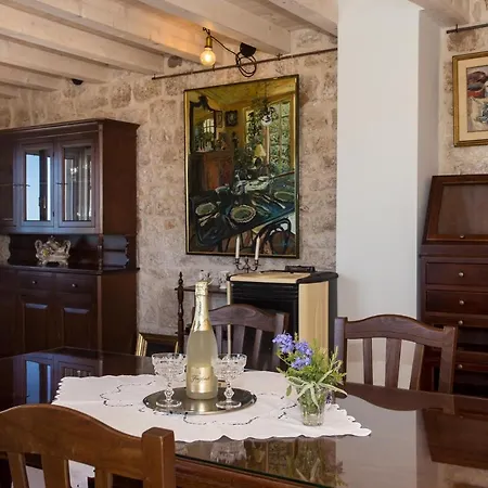 Heritage Art Holiday home Trogir