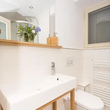 Holiday home Heritage Art